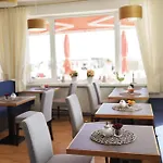 Hanseat Szálloda 3*
