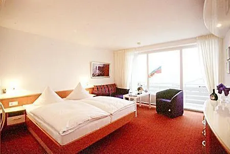 Hanseat Hotel 3*
