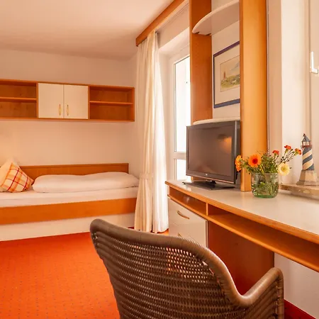 Hanseat Hotel 3*