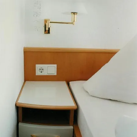 Hanseat Hotel 3*