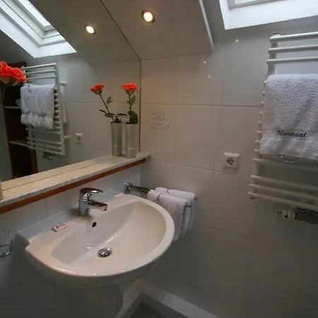 Hanseat Hotel 3*